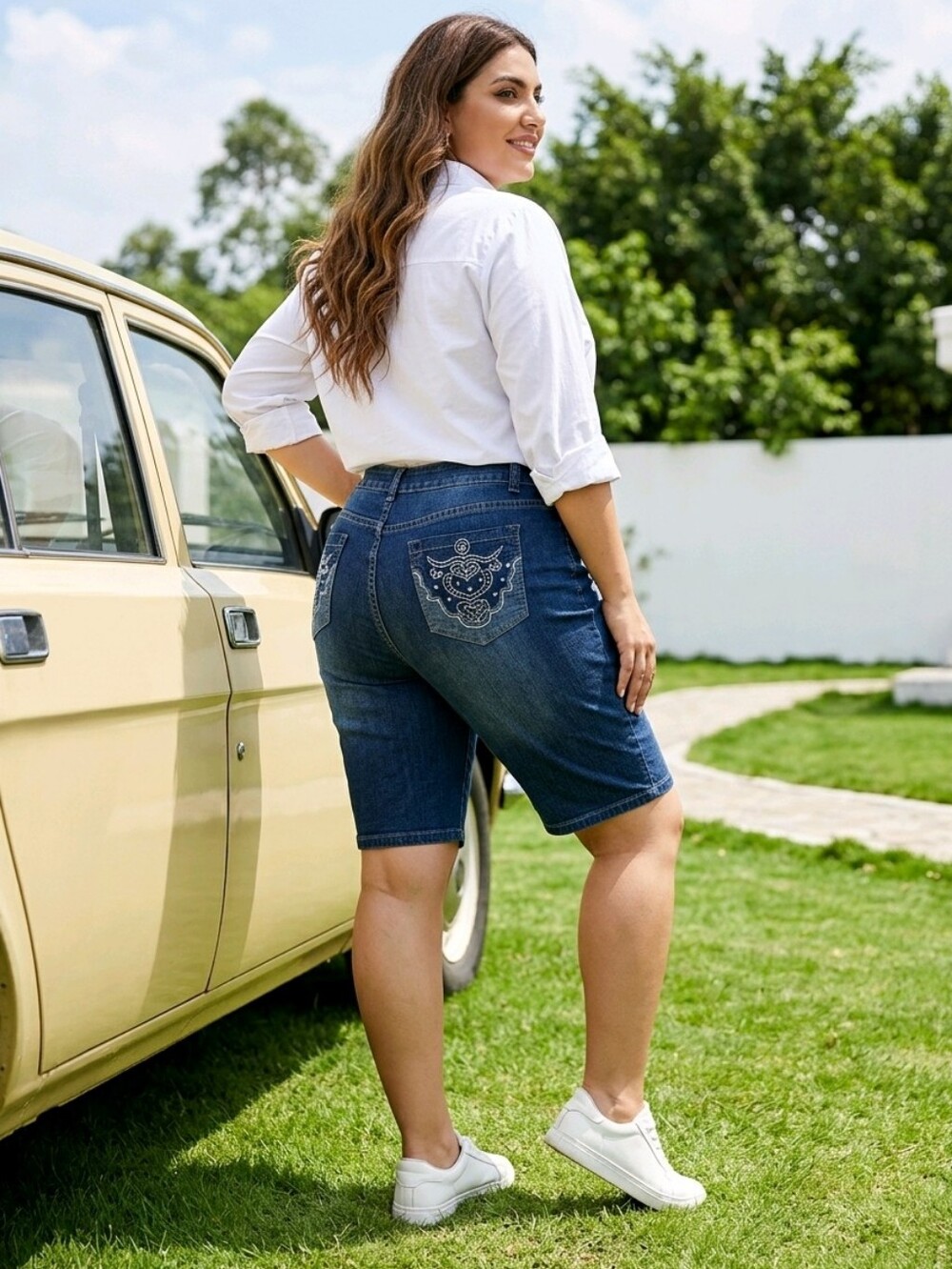 QQMY women's Jean Shorts Feature Distinctive Ornate Embroidery